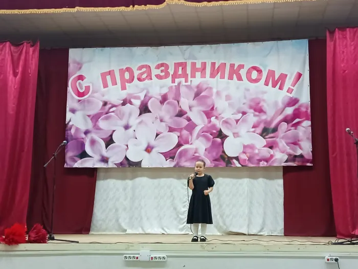 2D4DEFD8-74C9-4180-AB1F-662D766684C3